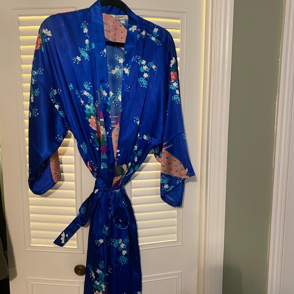 Kimono Blue Floral Satin Robe